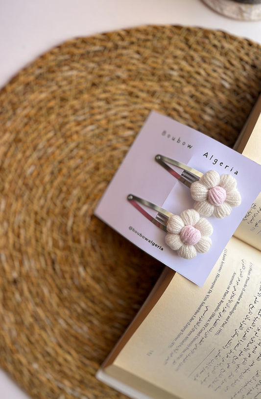 Puff Daisy Crochet Clip| Ivory rose