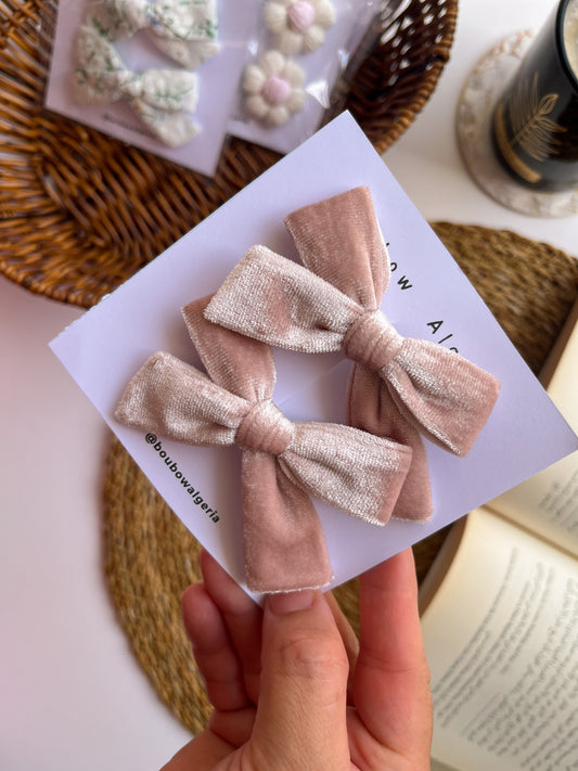 Velvet Classic Bow | baby pink