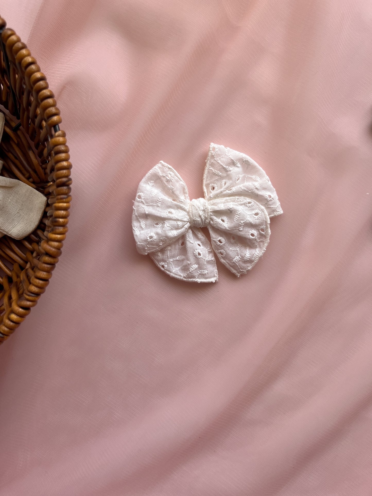 MINA Fable Bows| Embroidery white spring